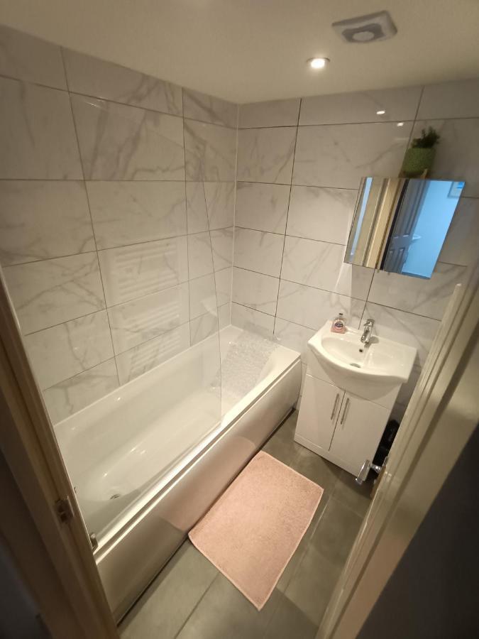 Lovely 1 Bedroom Apartment In London Exterior foto